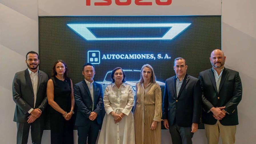 Autocamiones S.A.  presentó el nuevo modelo Isuzu D-Max 2025