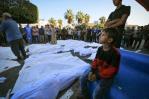 Diez palestinos muertos en bombardeo israelí sobre escuela en ciudad de Gaza