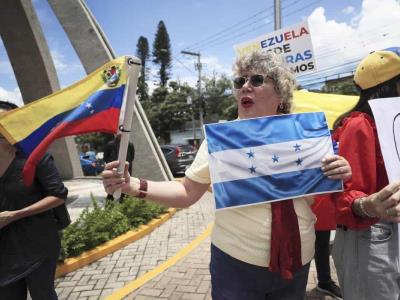 Eelecciones en Venezuela:  oficialistas hondureños a Maduro