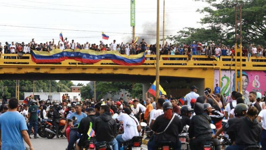 Venezuela enfrenta jornada crucial de manifestaciones contra la reelección de Maduro