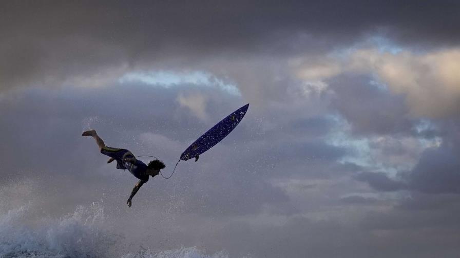 Finales de surf en Juegos Olímpicos pospuestas en Tahití a la espera de olas más grandes