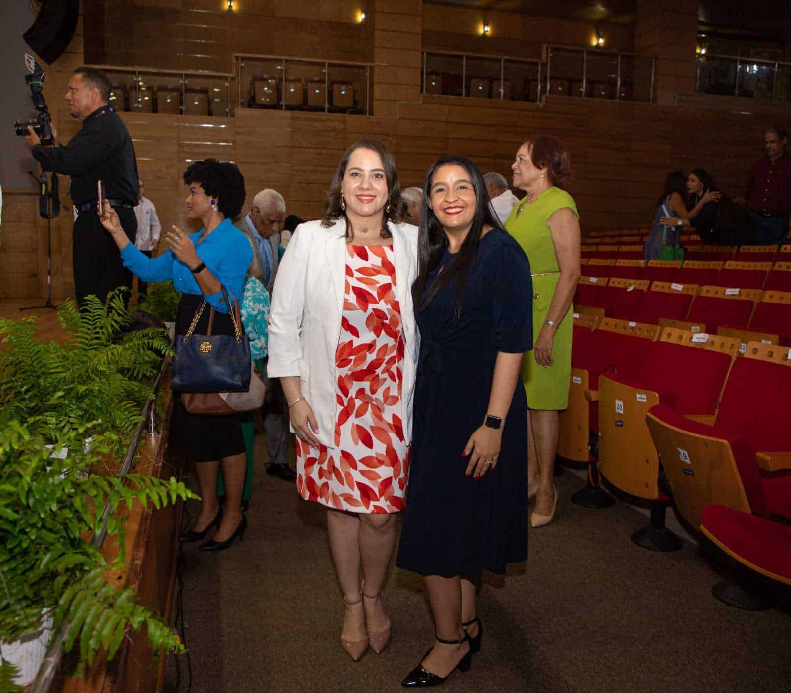 Natalia Gómez y Diana Mejía. 