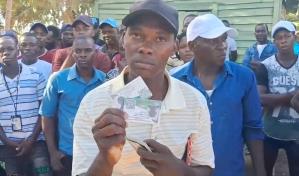 Haitianos se manifiestan contra abusos de militares en Montecristi