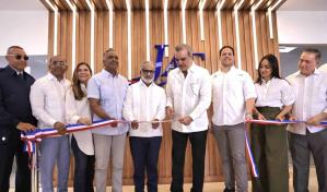 Presidente inaugura el nuevo edificio de la Junta de Aviación Civil