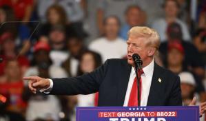 Trump aprovecha el desplome en bolsa para atacar a Harris: Es el crac de Kamala