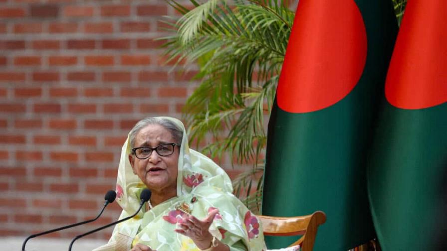 La ex primera ministra de Bangladés sopesa asilarse en Reino Unido