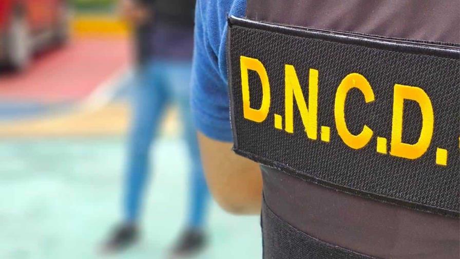 Dos agentes de la DNCD rechazaron soborno de 50 mil pesos en Jarabacoa