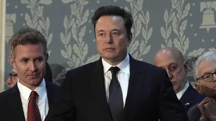 Musk demanda a anunciantes por presunto "boicot masivo"