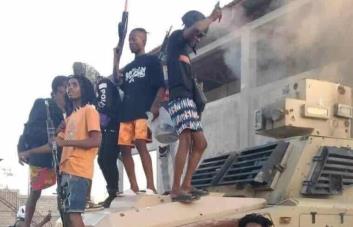 Banda 400 Mawozo amenaza con avanzar a 10 kilómetros de la frontera, hacia Fonds-Parisien