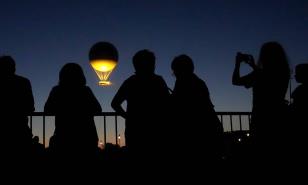 ‘Es perfecto, es único’: el pebetero volador de París 2024 deleita a las multitudes