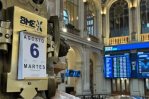 Las bolsas europeas se pasan al rojo pese el rebote de Asia y a la espera de Wall Street Las bolsas europeas se pasan al rojo pese el rebote de Asia y a la espera de Wall Street