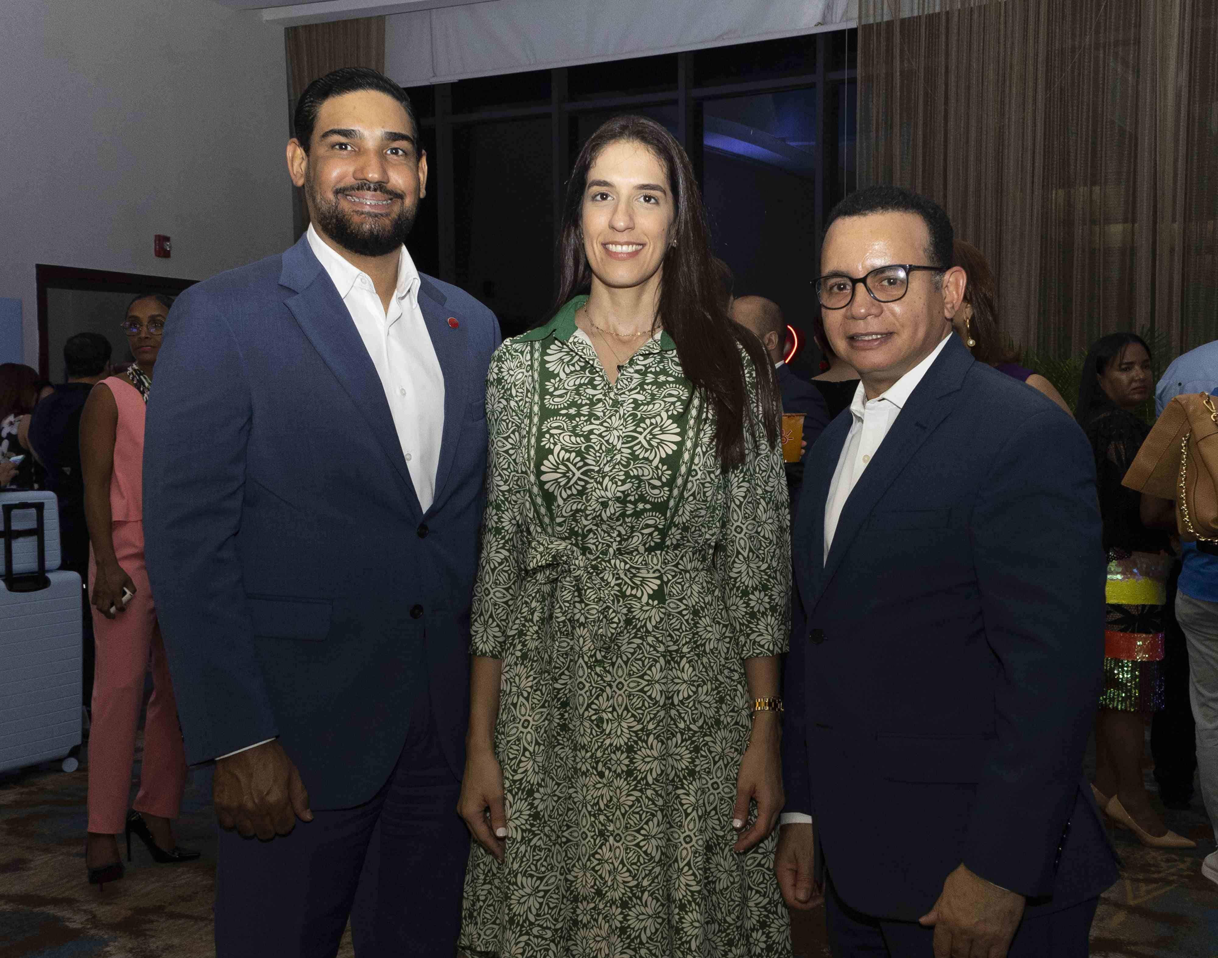 Larry Martínez, Daryl Gobaira y Nobel Matos. 