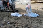 Embarcación hallada con osamentas de africanos en Río San Juan tenía 12 paquetes de drogas Embarcación hallada con osamentas de africanos en Río San Juan tenía 12 paquetes de drogas