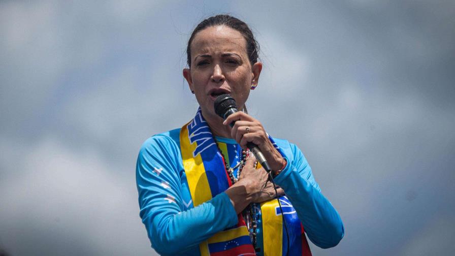 María Corina Machado: Lo único que le queda a Maduro es el apoyo del alto mando militar