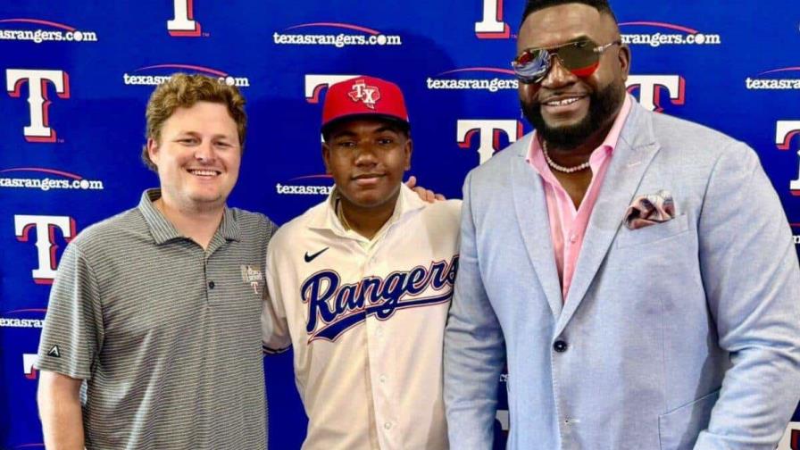 Hijo de David Ortiz firma con los Rangers de Texas