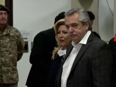 Alberto Fernández niega acusaciones de abuso