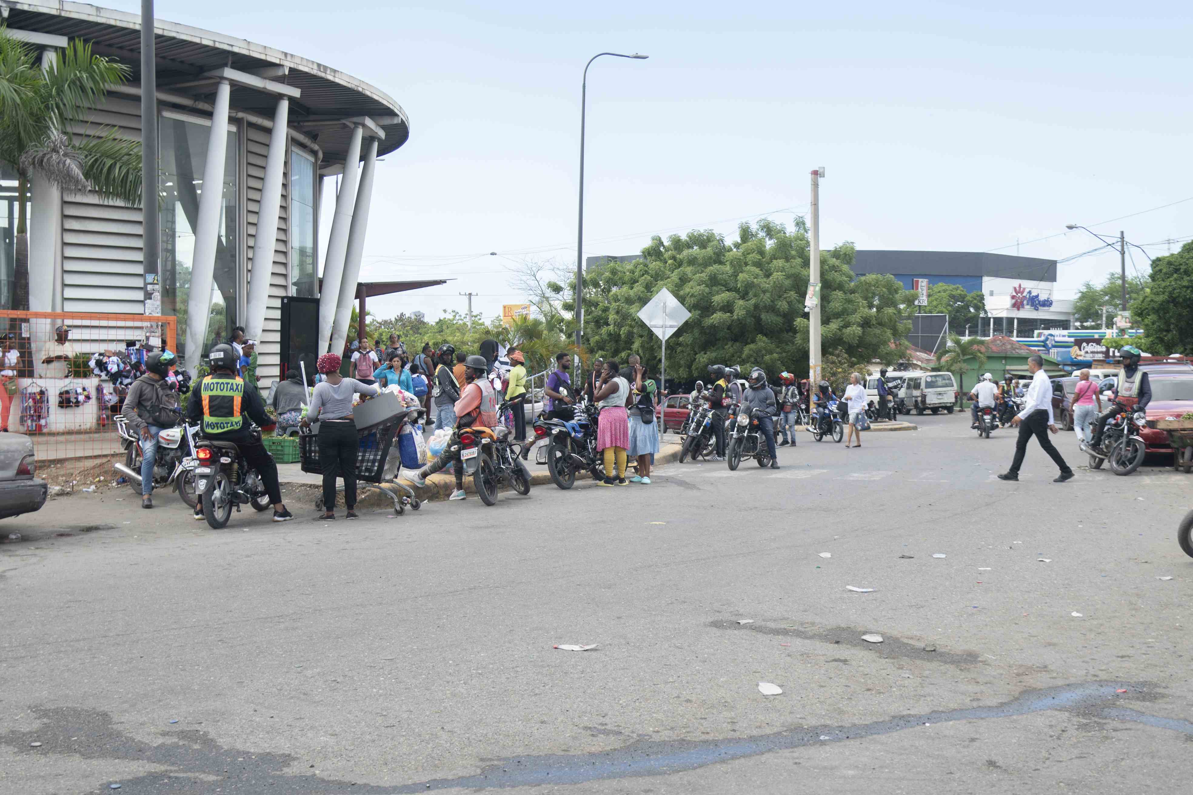 Ppor el lugar el tránsito es lento.