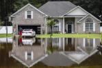 La tormenta tropical Debby vuelve a tocar tierra en Carolina del Sur entre previsiones de aguaceros