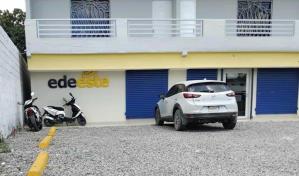 Usuarios denuncian que apagones mantienen en zozobra a la comunidad de La Otra Banda en Higüey