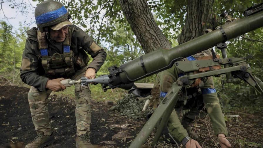 Ucrania evacúa a más de un millar de niños del frente de Donetsk