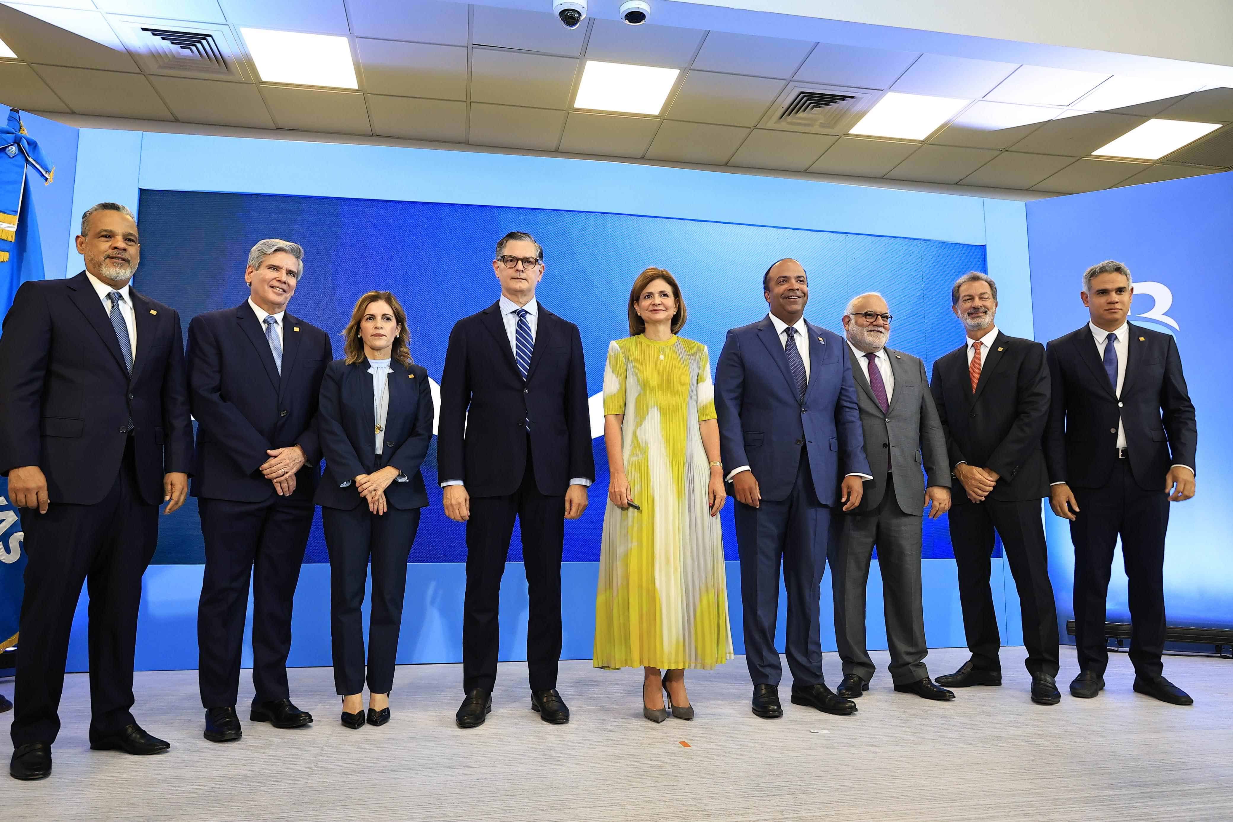 La vicepresidenta de la República Dominicana, Raquel Peña, encabezó la inauguración del Banreservas.