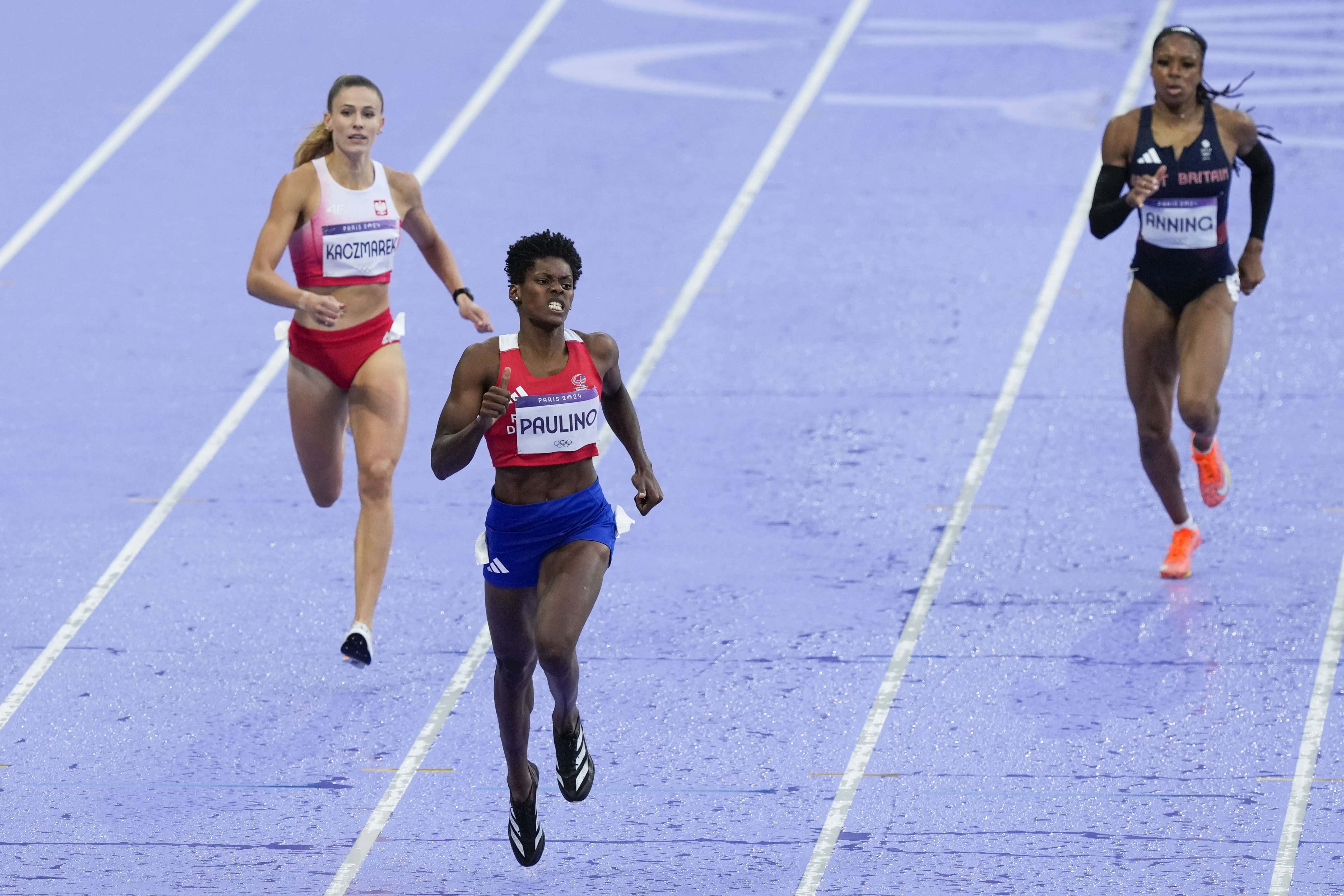 Marileidy Paulino gana la final femenina de 400 metros en los Juegos Olímpicos de verano de 2024, el viernes 9 de agosto de 2024, en Saint-Denis, Francia.