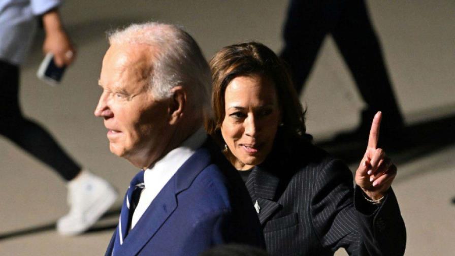 Biden le pasa el testigo a Kamala Harris en agridulce convención demócrata