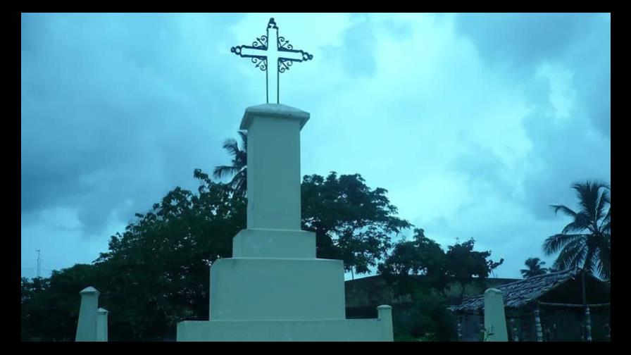 Hallan sin vida a un hombre en cementerio de El Seibo junto a una vela, fósforos y manuscritos