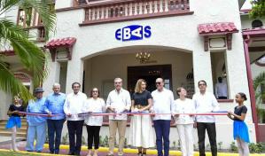 Luis Abinader inaugura remodelación del Centro de Bellas Artes de Santiago