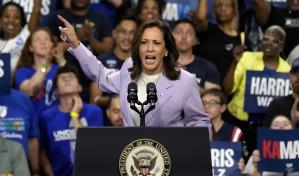 Harris promete trabajar para eliminar los impuestos a las propinas, algo que también anunció Trump