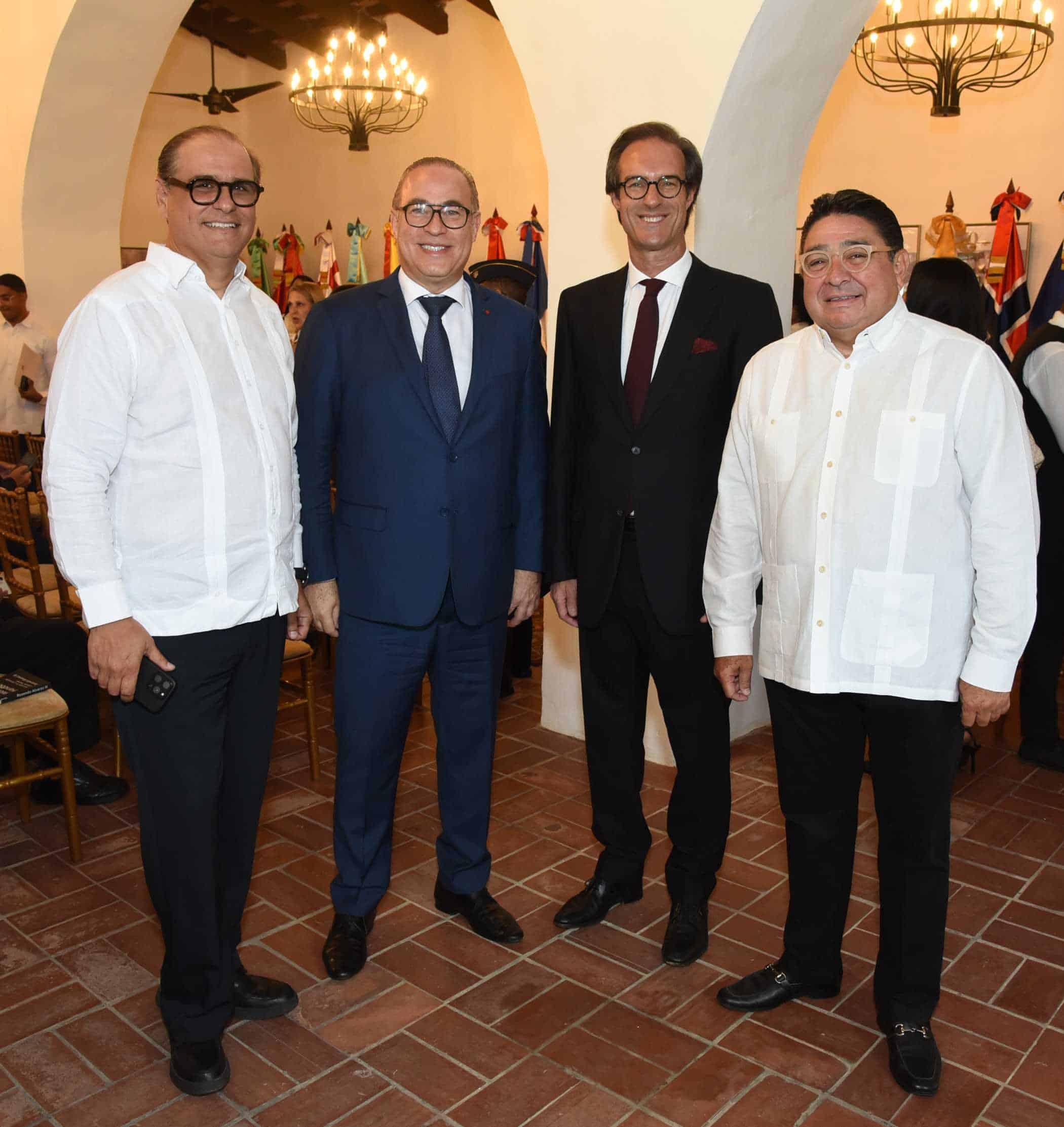 Ramón Omar Alma, Sixto Incháustegui, Paulo Alves y Miguel Calzada.