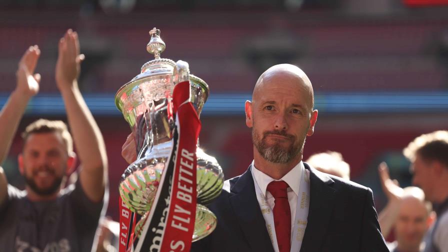 Manchester City enfrenta temporada tumultuosa intentando mantener corona de Premier League