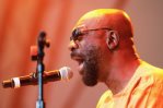 La familia de Isaac Hayes, fallecido icono del soul, demanda a Trump por usar su música