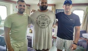 La Armada recibe en el puerto de Haina a náufragos rescatados por embarcación china