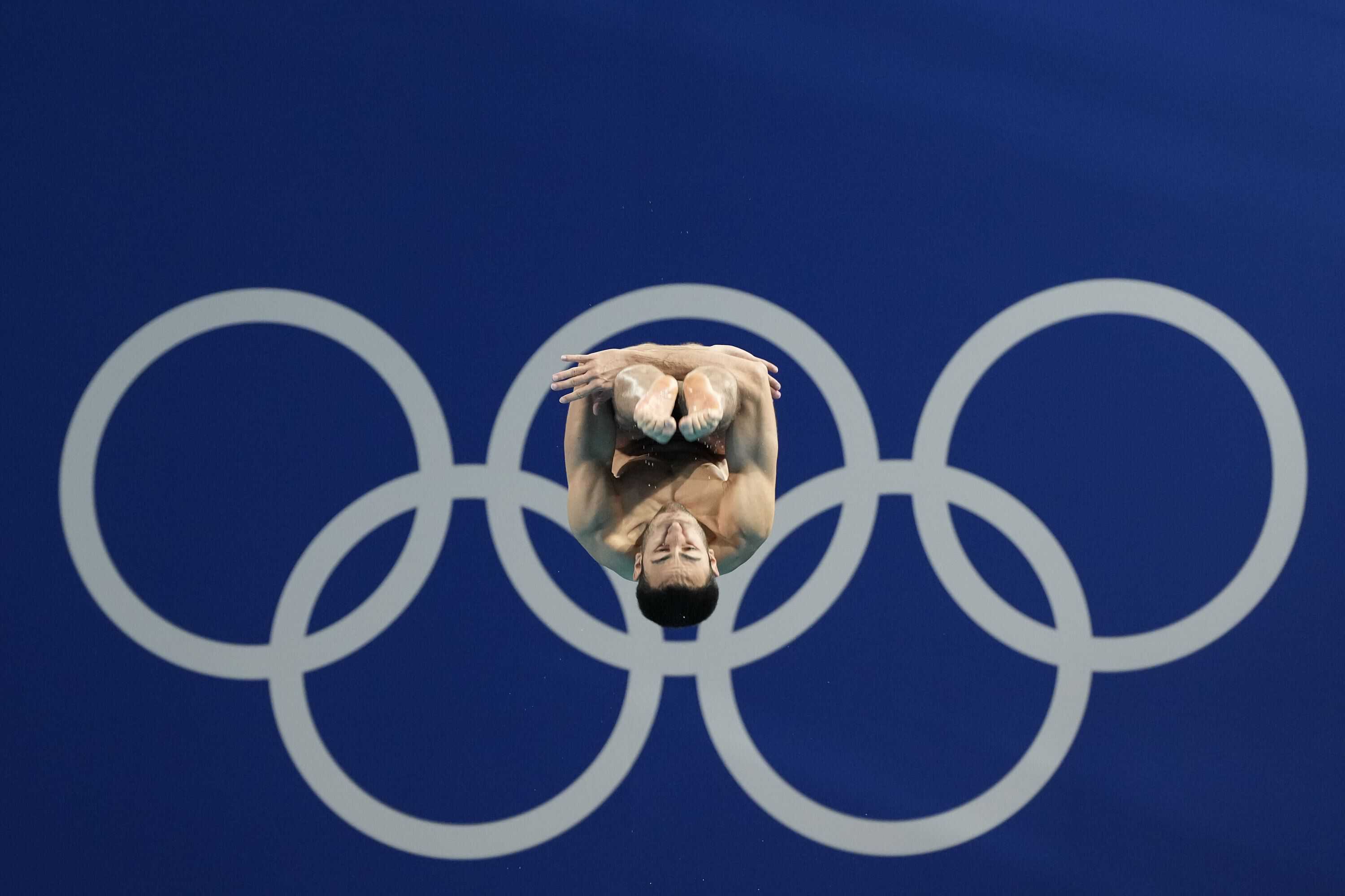 El italiano Giovanni Tocci compite en la preliminar masculina de trampolín de 3 metros en los Juegos Olímpicos de Verano de 2024, el martes 6 de agosto de 2024, en Saint-Denis, Francia.
