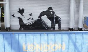 Mural de Banksy en el zoológico de Londres continúa pistas de animales salvajes