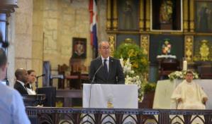 Ministro de Educaci&oacute;n Superior dice que el pa&iacute;s garantiza un empleo a los becarios en el exterior