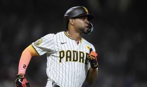 Bogaerts pega sencillo remolcador, Merrell firma atrapada clave y Padres vencen a Piratas 2-1