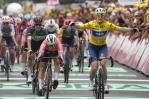 La ciclista neerlandesa Charlotte Kool gana la segunda etapa del Tour de Francia femenino