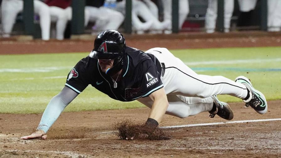 Diamondbacks toman ventaja con wild pitches consecutivos y remontan para ganar 5-4 a Rockies