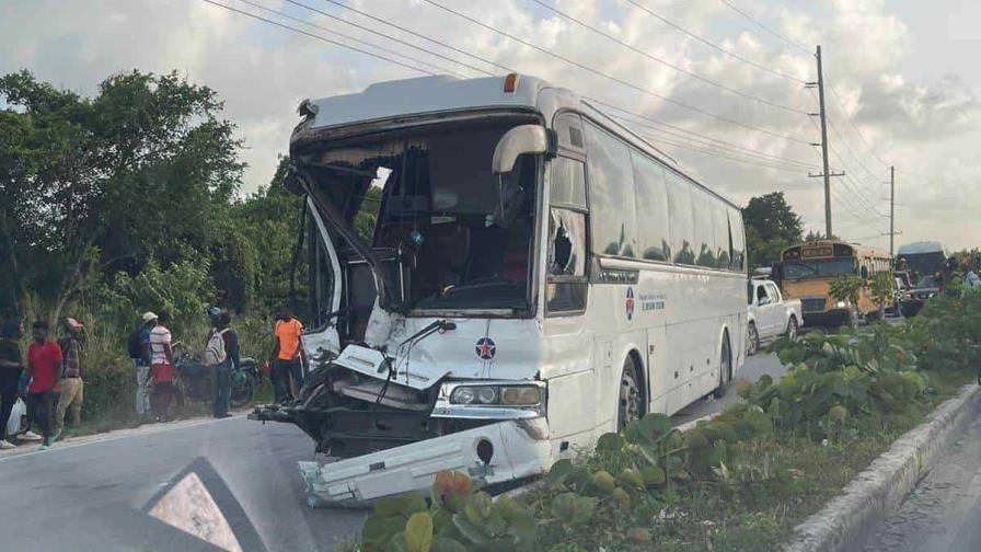 Aumentan a cinco los muertos por el accidente de la Circunvalación de Verón-Bávaro