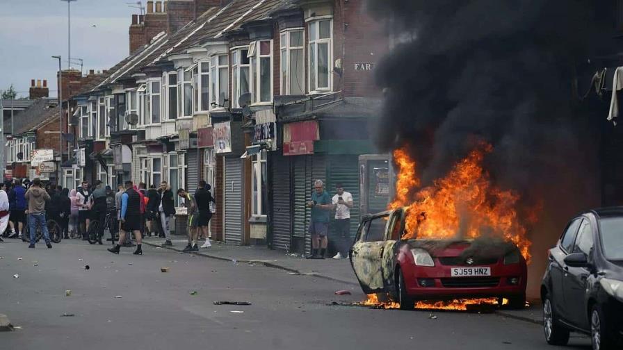 Una niña de 13 años admite ser culpable por participar en los disturbios en Inglaterra