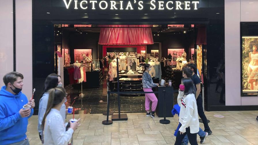 Victorias Secret incorpora a Hillary Super de Savage X Fenty como su nueva CEO