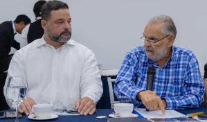 Armando Paíno Henríquez se reúne con viceministros y directores de Medio Ambiente