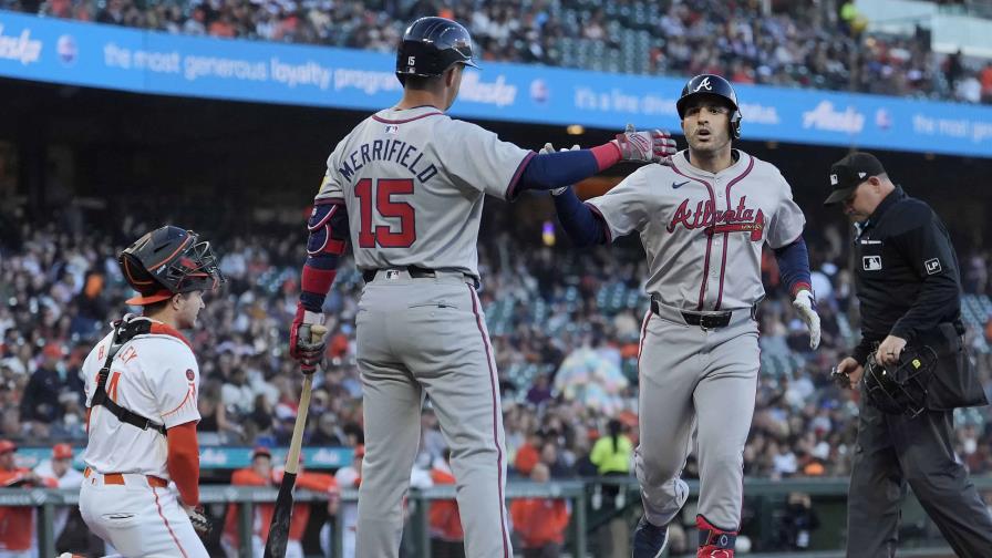 Ramón Laureano da jonrón y los Bravos vuelven a superar a Gigantes en 10 innings, esta vez por 4-3