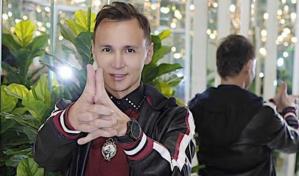 ¿Quién era Mauricio Leal, el estilista cuyo cadáver fue hallado acuchillado junto al de su madre?