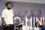 Karl Towns une a World Youth Club y Go Ministries en el país Karl Towns une a World Youth Club y Go Ministries en el país