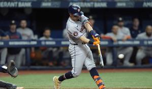 Dubón pega sencillo remolcador en la 10ma para dar triunfo a Astros, 2-1 sobre Rays