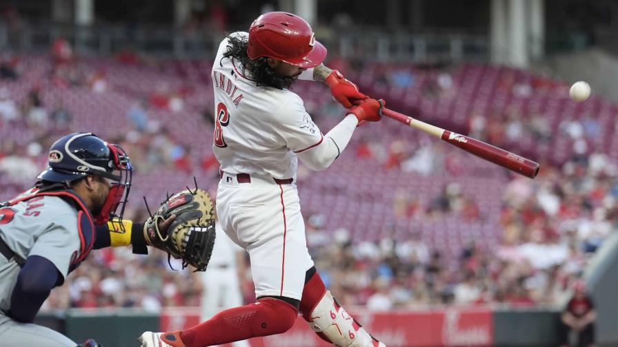 India y Friedl aportan sendos pares de jonrones a paliza de Rojos, 9-2 sobre Cardenales