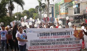 Familiares de víctimas de explosión en San Cristóbal piden justicia en aniversario de la tragedia